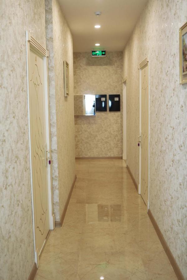 Midcity Hotel Баку Экстерьер фото