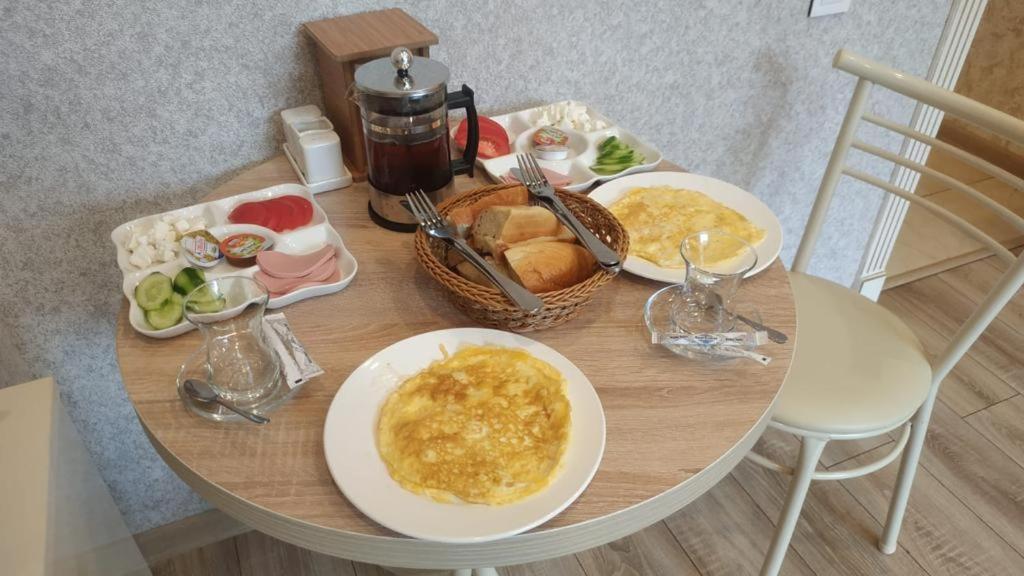 Midcity Hotel Баку Экстерьер фото